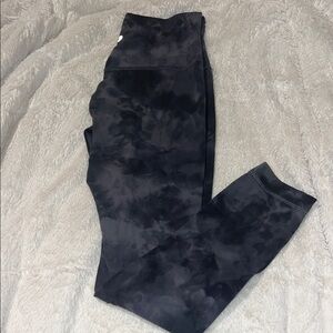 Lululemon Align High-Rise Pant 25"
Diamond Dye Pitch Grey Graphite Grey